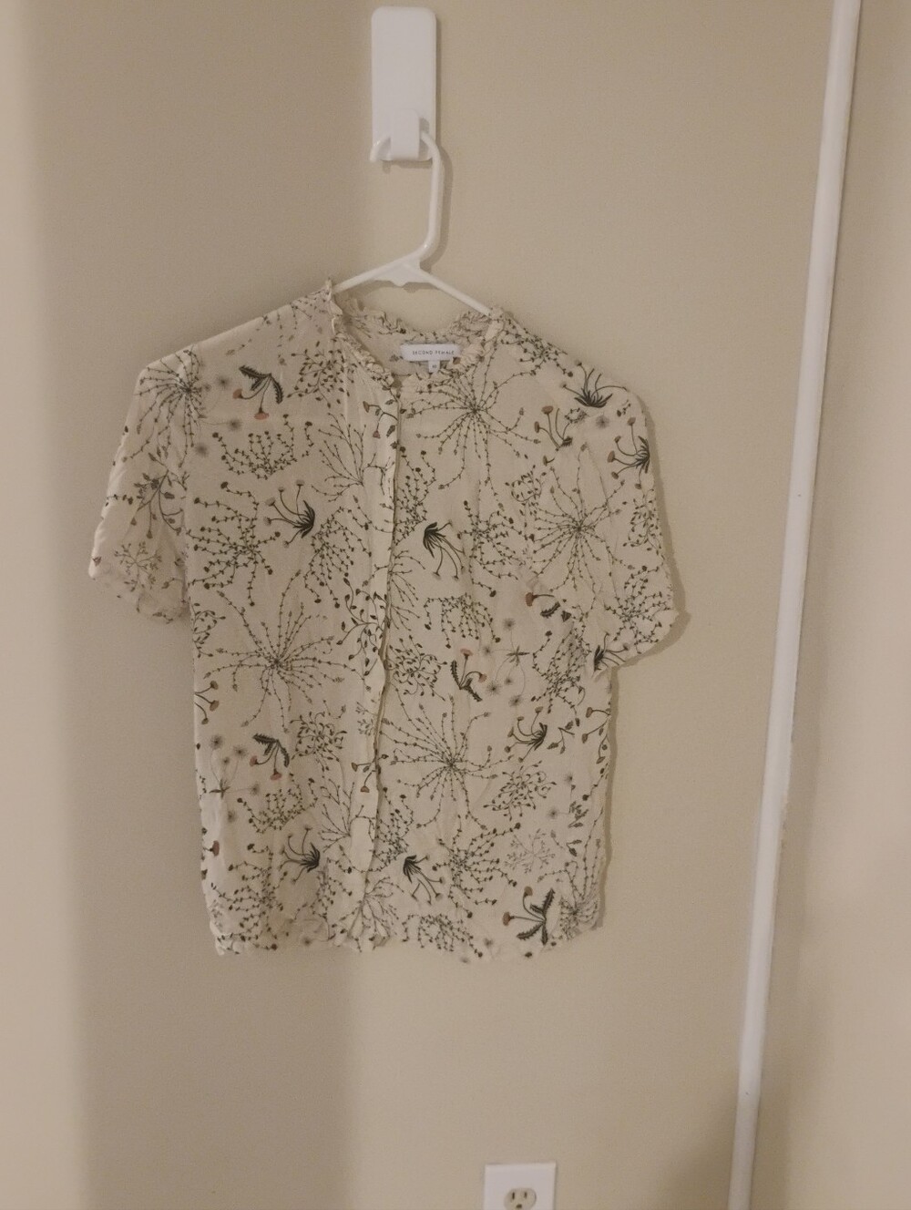 Second Female Women's Floral Botanical Print Button Down Short Sleeve Blouse XS
